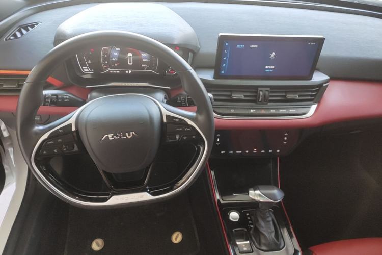 Used Dongfeng Aeolus Yixuan 2021 230T Automatic Zuiying Knight Edition Center Console