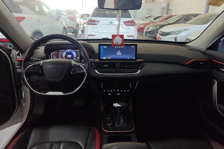 Used Dongfeng Aeolus Yixuan 2021 230T Automatic Chasing Shadow Edition Center Console