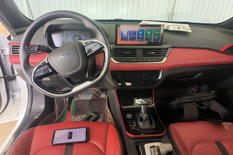 Used Dongfeng Aeolus Yixuan 2021 230T Automatic Hunter Edition Center Console