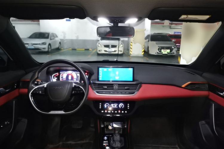 Used Dongfeng Aeolus Yixuan 2021 230T Automatic Zuiying Knight Edition Center Console