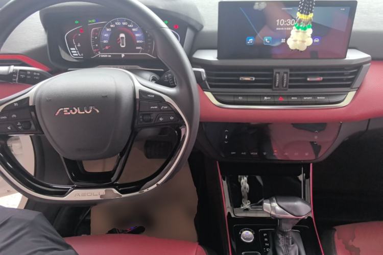 Used Dongfeng Aeolus Yixuan 2021 230T Automatic Zuiying Knight Edition Center Console