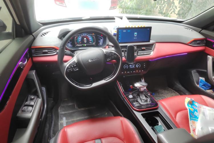 Used Dongfeng Aeolus Yixuan 2021 230T Automatic Dream-Chasing Rider Edition Center Console