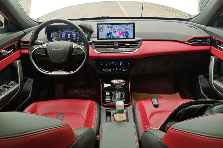 Used Dongfeng Aeolus Yixuan 2021 230T Automatic Hunter Edition Center Console