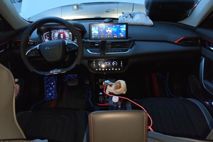 Used Dongfeng Aeolus Yixuan 2021 230T Automatic ZuiFeng Edition Center Console