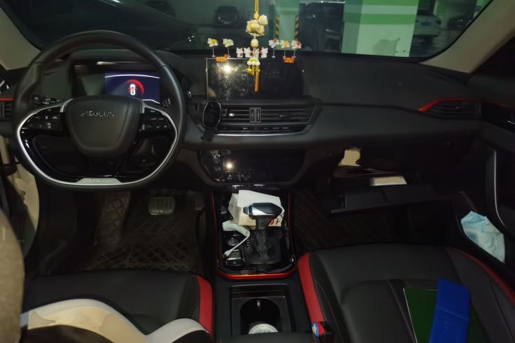 Used Dongfeng Aeolus Yixuan 2021 230T Automatic Dream-Chasing Edition Center Console