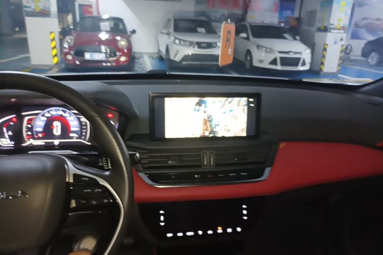 Used Dongfeng Aeolus Yixuan 2021 230T Automatic Zuiying Knight Edition Center Console
