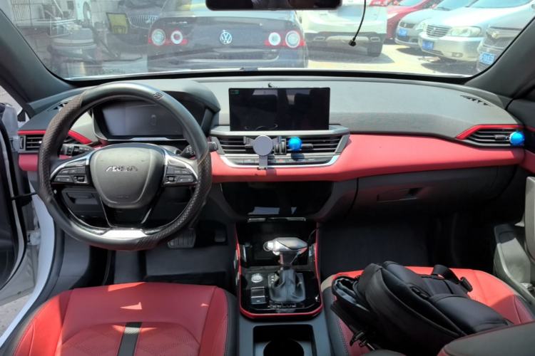 Used Dongfeng Aeolus Yixuan 2021 230T Automatic Zuiying Knight Edition Center Console