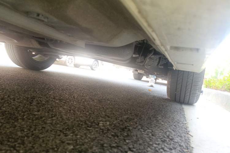 Used Dongfeng Aeolus Yixuan 2021 230T Automatic Zuiqing Edition Chassis Front Left