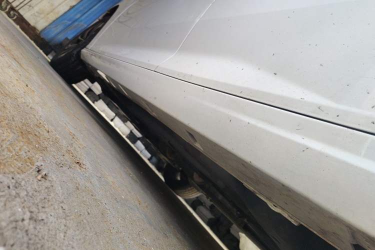 Used Dongfeng Aeolus Yixuan 2021 230T Automatic ZuiFeng Edition Chassis Rear Left