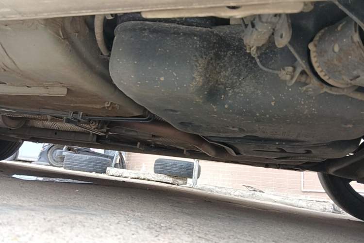 Used Dongfeng Aeolus Yixuan 2021 230T Automatic Chasing Shadow Edition Chassis Rear Left