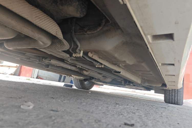 Used Dongfeng Aeolus Yixuan 2021 230T Automatic ZuiFeng Edition Chassis Rear Right