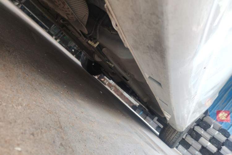 Used Dongfeng Aeolus Yixuan 2021 230T Automatic ZuiFeng Edition Chassis Rear Right