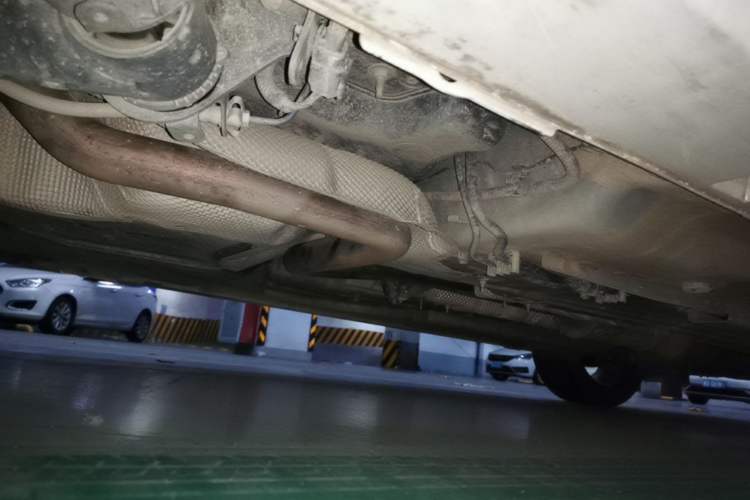 Used Dongfeng Aeolus Yixuan 2021 230T Automatic Zuiying Knight Edition Chassis Rear Right