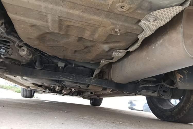 Used Dongfeng Aeolus Yixuan 2021 230T Automatic Chasing Shadow Edition Chassis Rear