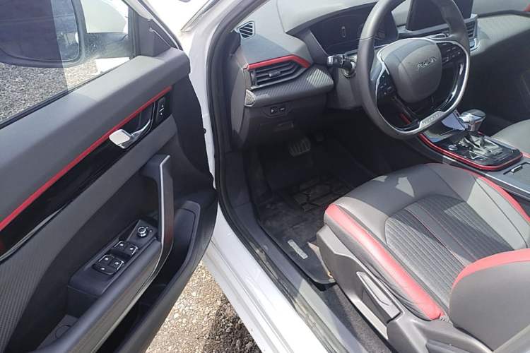 Used Dongfeng Aeolus Yixuan 2021 230T Automatic Zuiqing Edition Driver Seat
