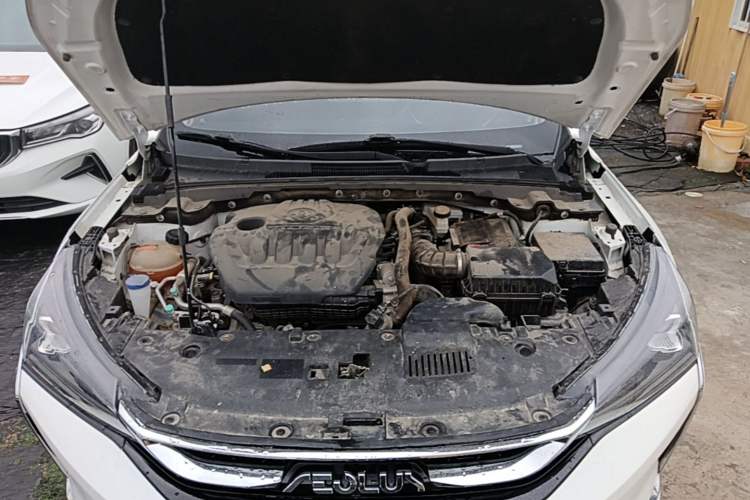 Used Dongfeng Aeolus Yixuan 2021 230T Automatic Zuiqing Edition Engine Bay