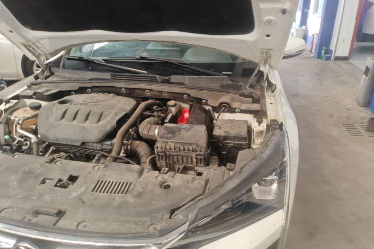 Used Dongfeng Aeolus Yixuan 2021 230T Automatic ZuiFeng Edition Engine Bay Left