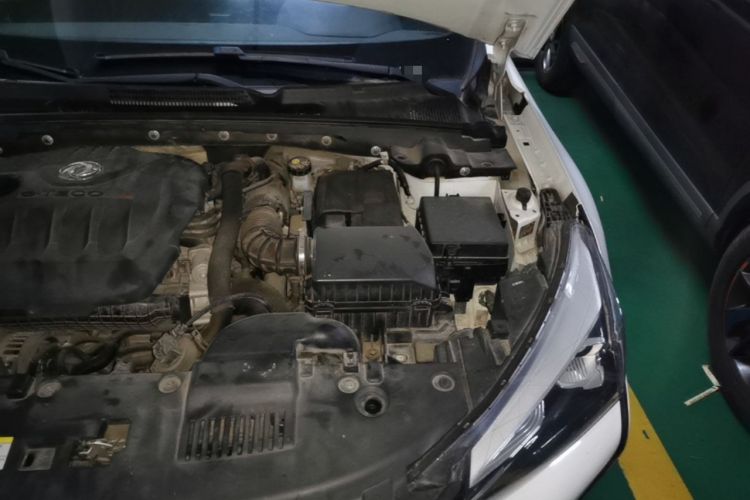 Used Dongfeng Aeolus Yixuan 2021 230T Automatic Zuiying Knight Edition Engine Bay Left