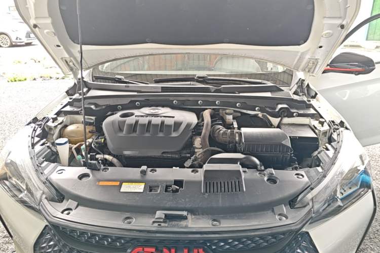 Used Dongfeng Aeolus Yixuan 2021 230T Automatic Hunter Edition Engine Bay