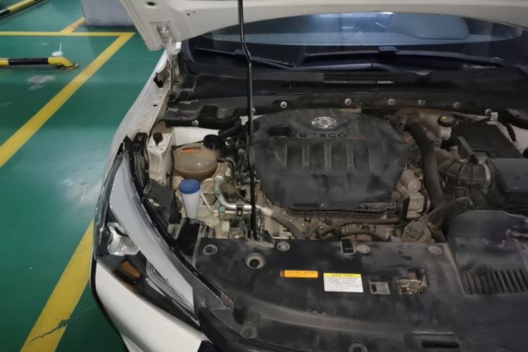 Used Dongfeng Aeolus Yixuan 2021 230T Automatic Zuiying Knight Edition Engine Bay Right