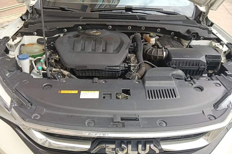 Used Dongfeng Aeolus Yixuan 2021 230T Automatic Chasing Shadow Edition Engine Bay