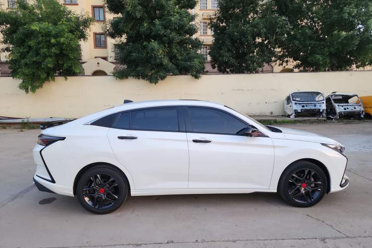 Used Dongfeng Aeolus Yixuan 2021 230T Automatic Zuiying Knight Edition Exterior 2
