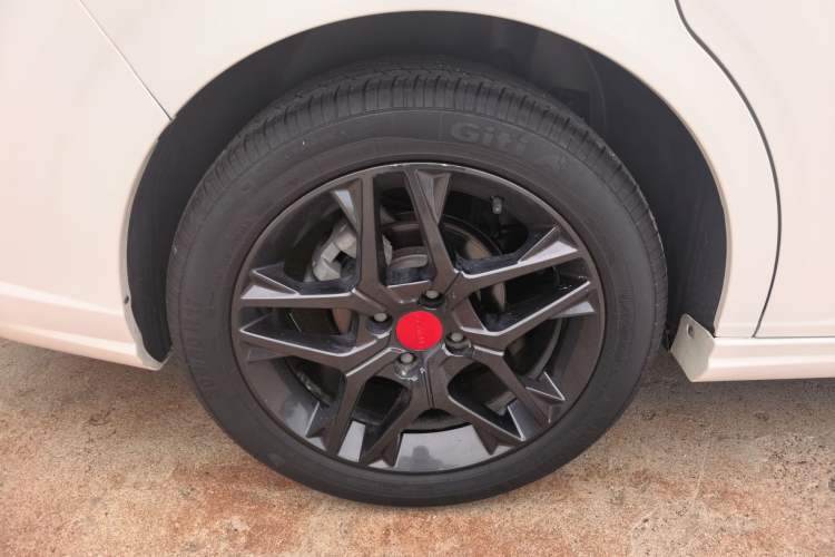 Used Dongfeng Aeolus Yixuan 2021 230T Automatic Zuiying Knight Edition Exterior 2