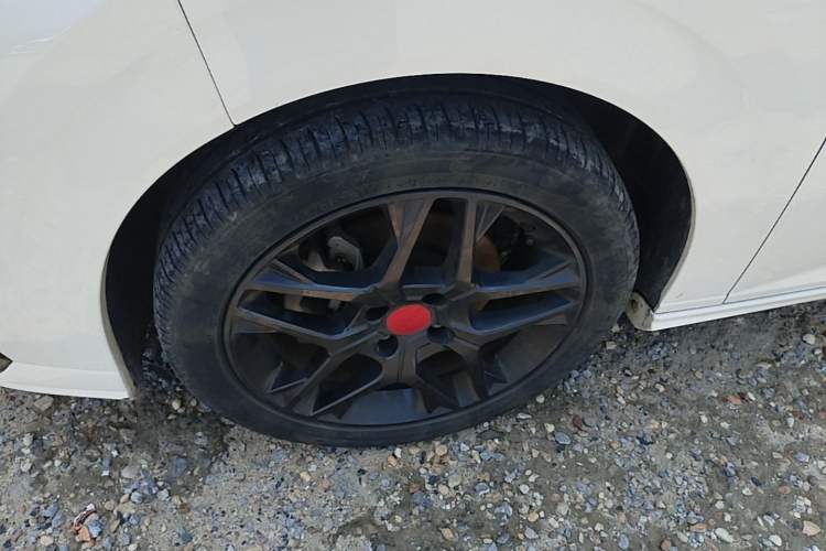 Used Dongfeng Aeolus Yixuan 2021 230T Automatic Hunter Edition Exterior 2