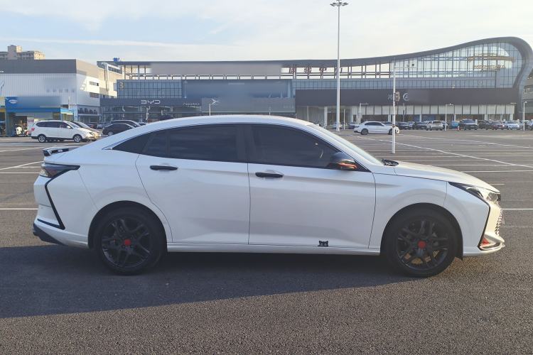 Used Dongfeng Aeolus Yixuan 2021 230T Automatic Zuiying Knight Edition Exterior 3