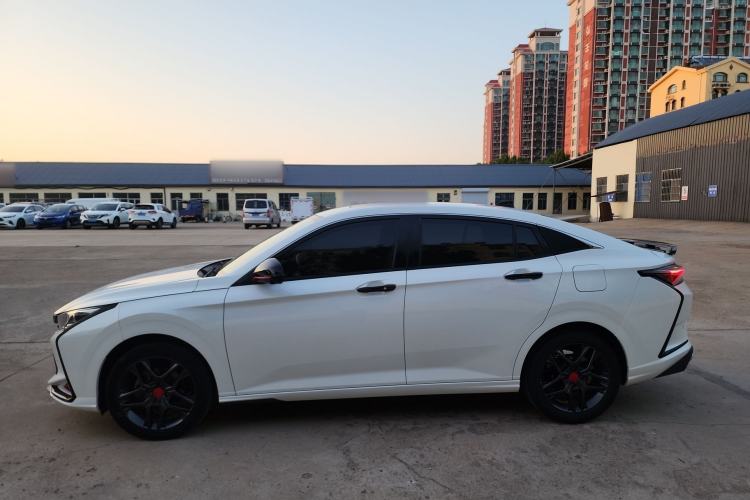 Used Dongfeng Aeolus Yixuan 2021 230T Automatic Zuiying Knight Edition Exterior 4