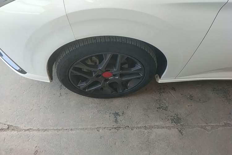 Used Dongfeng Aeolus Yixuan 2021 230T Automatic Zuiying Knight Edition Exterior 4