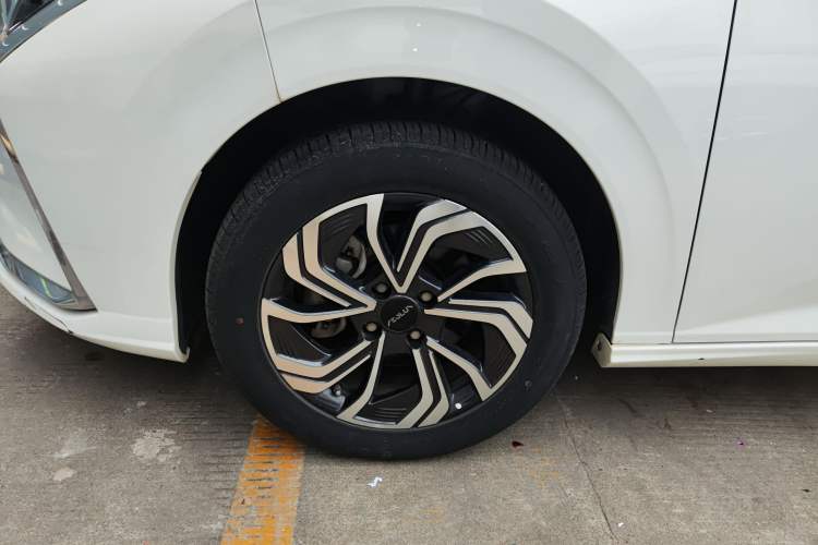 Used Dongfeng Aeolus Yixuan 2021 230T Automatic ZuiFeng Edition Exterior 4