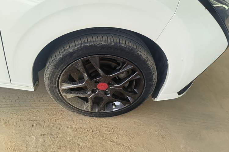 Used Dongfeng Aeolus Yixuan 2021 230T Automatic Hunter Edition Exterior 5