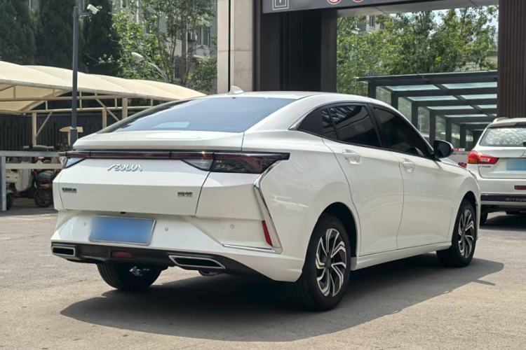 Used Dongfeng Aeolus Yixuan 2021 230T Automatic Glory Edition Exterior 5