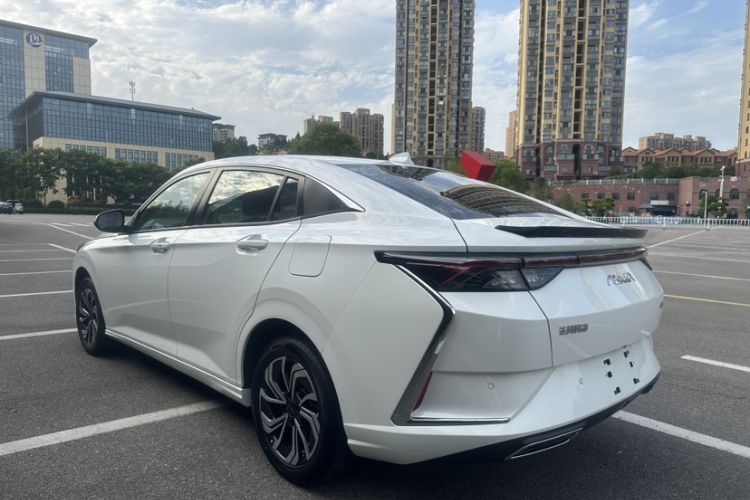 Used Dongfeng Aeolus Yixuan 2021 230T Automatic Zuiqing Edition Exterior 5
