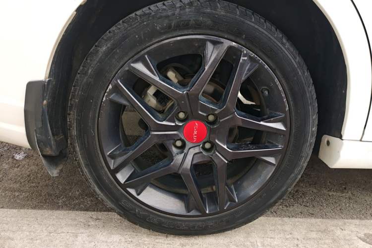 Used Dongfeng Aeolus Yixuan 2021 230T Automatic Chasing Shadow Edition Exterior 5