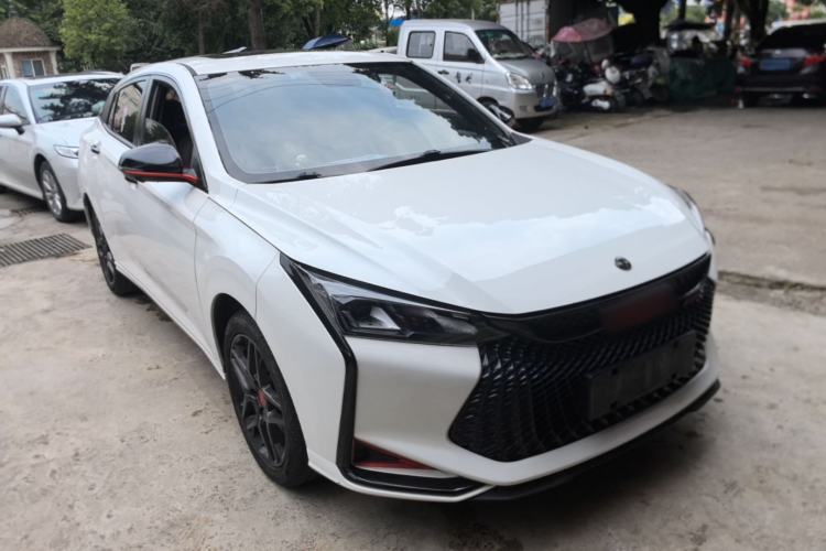 Used Dongfeng Aeolus Yixuan 2021 230T Automatic Hunter Edition Front Right 45 Deg