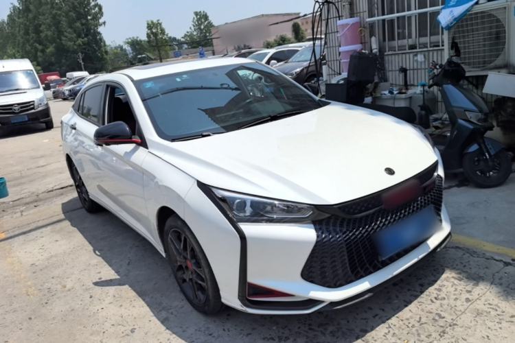 Used Dongfeng Aeolus Yixuan 2021 230T Automatic Zuiying Knight Edition Front Right 45 Deg
