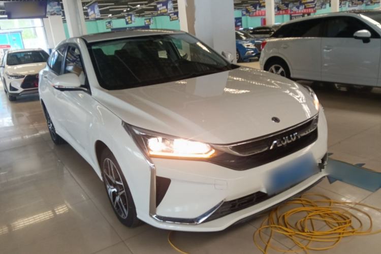 Used Dongfeng Aeolus Yixuan 2021 230T Automatic Chasing Shadow Edition Front Right 45 Deg