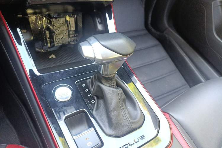 Used Dongfeng Aeolus Yixuan 2021 230T Automatic Zuiqing Edition Gear Lever