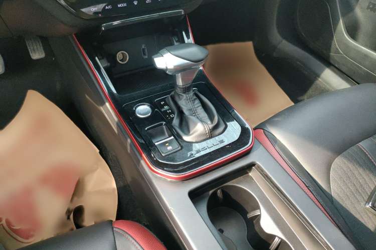 Used Dongfeng Aeolus Yixuan 2021 230T Automatic Glory Edition Gear Lever