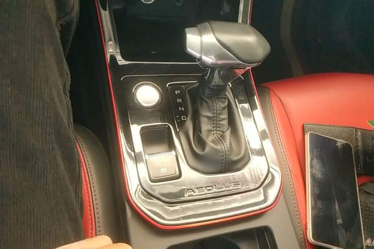 Used Dongfeng Aeolus Yixuan 2021 230T Automatic Zuiying Knight Edition Gear Lever
