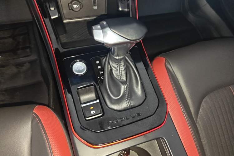 Used Dongfeng Aeolus Yixuan 2021 230T Automatic Zuiqing Edition Gear Lever