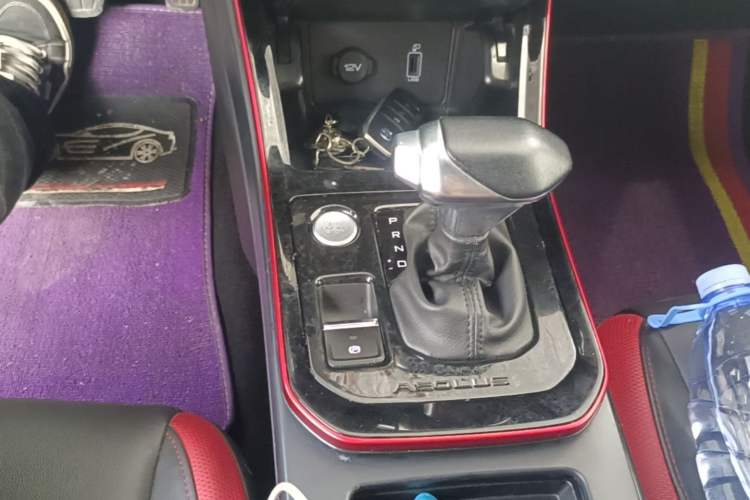 Used Dongfeng Aeolus Yixuan 2021 230T Automatic Zuiqing Edition Gear Lever