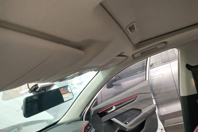 Used Dongfeng Aeolus Yixuan 2021 230T Automatic Glory Edition Headliner