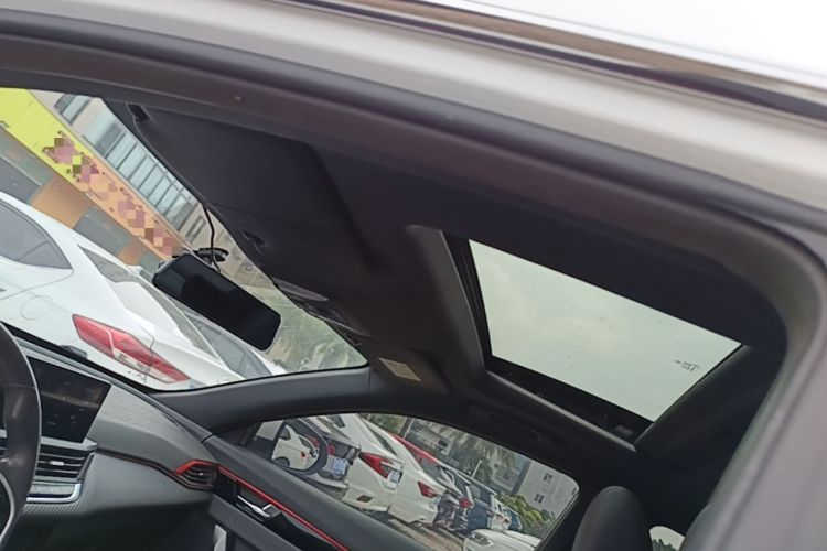 Used Dongfeng Aeolus Yixuan 2021 230T Automatic Glory Edition Headliner
