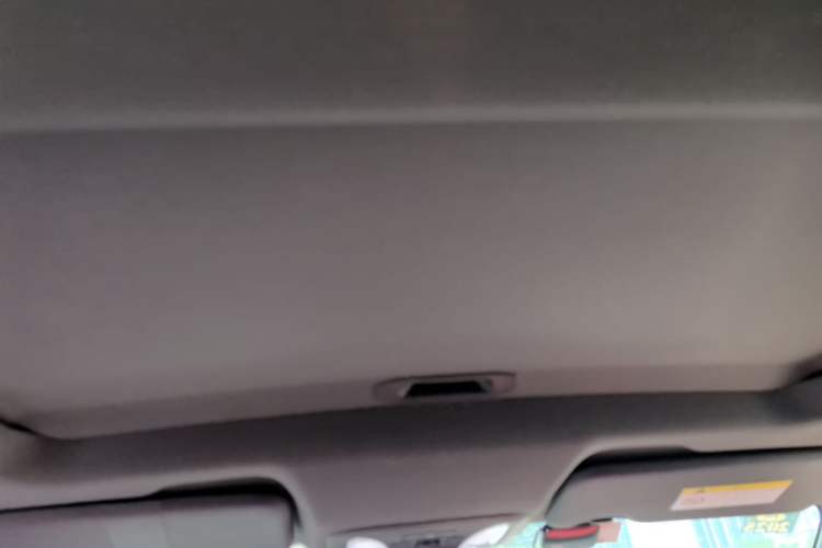 Used Dongfeng Aeolus Yixuan 2021 230T Automatic Zuiying Knight Edition Headliner