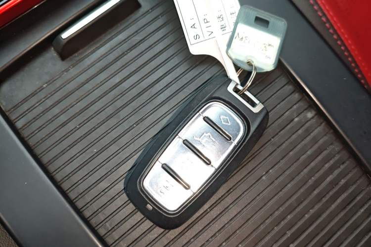 Used Dongfeng Aeolus Yixuan 2021 230T Automatic Chasing Shadow Edition Interior 1