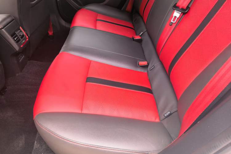 Used Dongfeng Aeolus Yixuan 2021 230T Automatic Zuiying Knight Edition Interior 2
