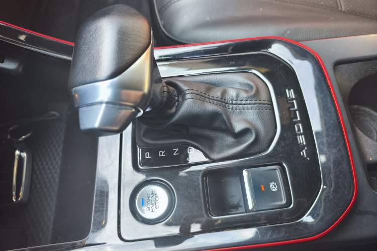 Used Dongfeng Aeolus Yixuan 2021 230T Automatic Zuiying Knight Edition Interior 4